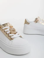 Amazera aranyszinű női sportcipő ökológiai bőrből