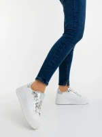 Amazera ezüstszinű női sportcipő ökológiai bőrből