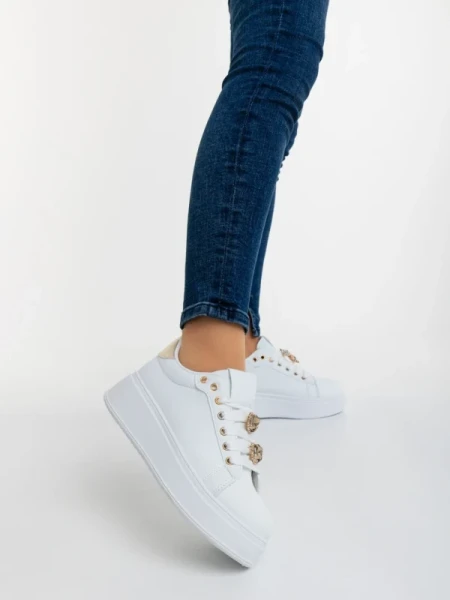 Lovely fehér és aranyszinű női sportcipő ökológiai bőrből