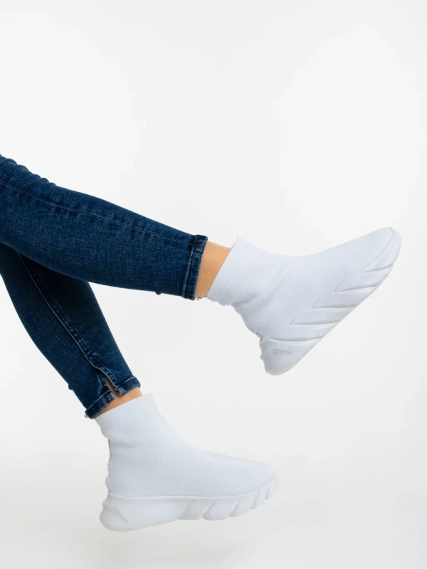 Razara fehér női sportcipő textil anyagból