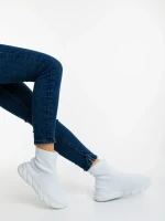 Razara fehér női sportcipő textil anyagból