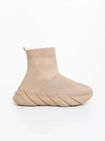 Razara bézs női sportcipő textil anyagból