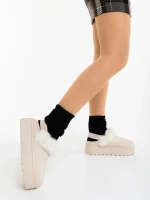 Temaria világos bézs női papucs textil anyagból