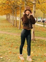 Diera bézs női csizma textil anyagból