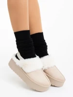 Delisia  világos bézs női papucs textil anyagból