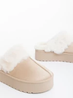 Delisia  világos bézs női papucs textil anyagból