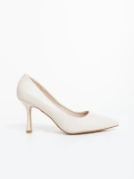 Zafrani bézs női magassarkú cipő ökológiai bőrből
