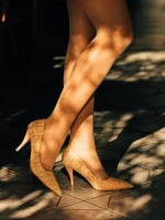 Vicara bézs női magassarkú cipő textil anyagból