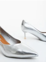 Caravela ezüstszinű női magassarkú cipő lakkozott ökológiai bőrből