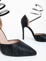 Radica fekete női magassarkú cipő textil anyagból