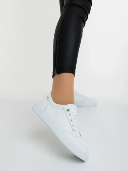 Aventina fehér női sportcipő ökológiai bőrből