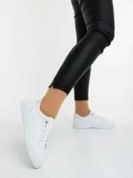 Aventina fehér női sportcipő ökológiai bőrből