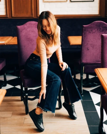 Mivara fekete női sportcipő ökológiai bőrből