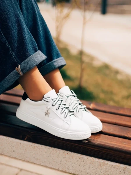 Catiopia fekete fehér női sportcipő ökológiai bőrből