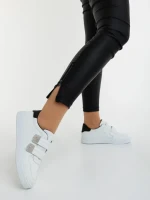 Mikana fekete fehér női sportcipő ökológiai bőrből