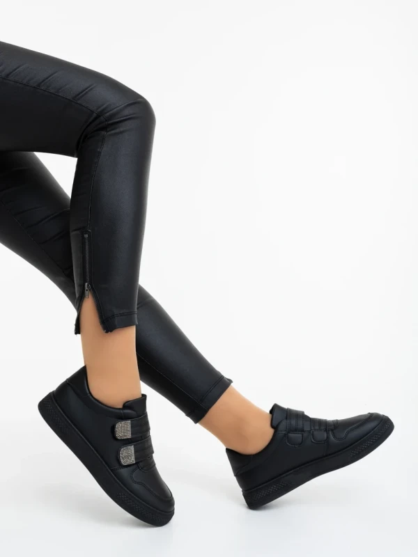 Mikana fekete női sportcipő ökológiai bőrből