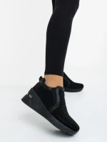 Lovara fekete női sportcipő textil anyagból