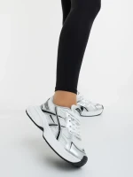 Elle fehér és ezüstszinű női sportcipő ökológiai bőrből és textil anyagból