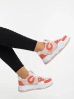 Demana bézs és narancssárga női sportcipő ökológiai bőrből és textil anyagból