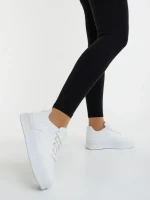 Sindria fehér női sportcipő ökológiai bőrből és textil anyagból