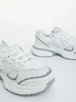 Revana fehér és szürke női sportcipő ökológiai bőrből és textil anyagból