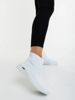 Renara fehér női sportcipő textil anyagból