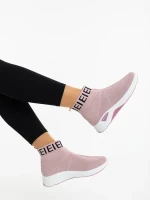 Irenia rózsaszin női sportcipő textil anyagból