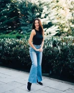 Irenia fekete fehér női sportcipő textil anyagból