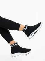 Irenia fekete fehér női sportcipő textil anyagból