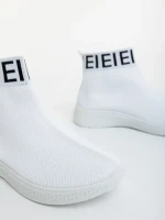 Irenia fehér női sportcipő textil anyagból