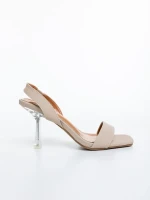 Laena sötét bézs női magassarkú szandál textil anyagból