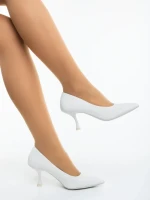 Estiana bézs női magassarkú cipő textil anyagból