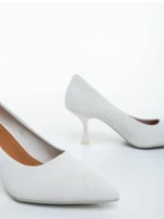 Estiana bézs női magassarkú cipő textil anyagból