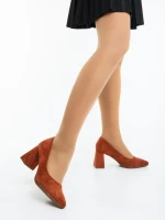 Saida tevebarna női magassarkú cipő textil anyagból