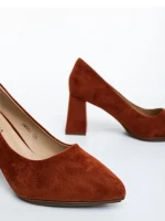 Saida tevebarna női magassarkú cipő textil anyagból