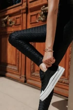 Iraza fekete női tornacipő, textil anyagból készült