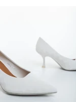 Atelia bézs női magassarkú cipő textil anyagból