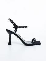Anzira fekete női magassarkú szandál textil anyagból