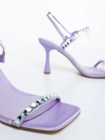 Lumira lila női magassarkú szandál textil anyagból