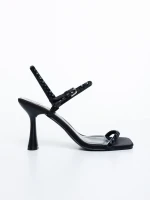 Lumira fekete női magassarkú szandál textil anyagból