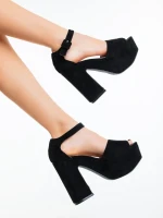 Elenia fekete női magassarkú szandál textil anyagból