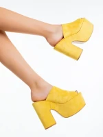 Lazara sárga női papucs textil anyagból