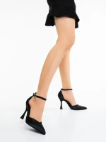 Sirada fekete női magassarkú cipő textil anyagból