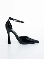 Lavrona fekete női magassarkú cipő lakkozott ökológiai bőrből