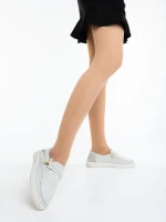 Manara világos bézs női alkalmi cipő textil anyagból