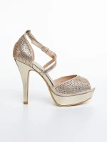 Zabava aranyszinű női magassarkú szandál textil anyagból