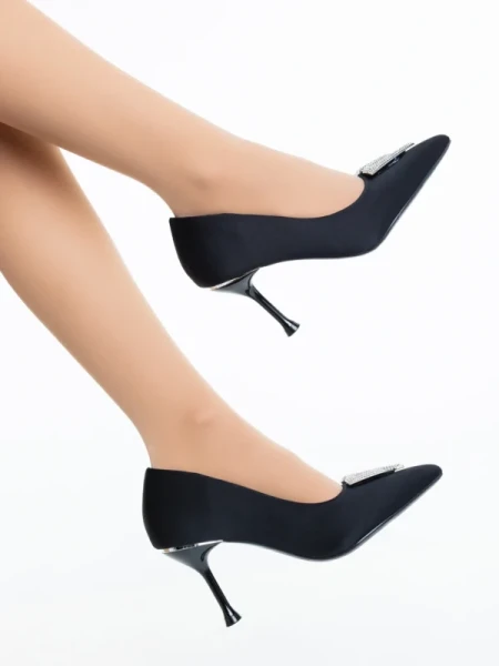 Mezara fekete női magassarkú cipő textil anyagból