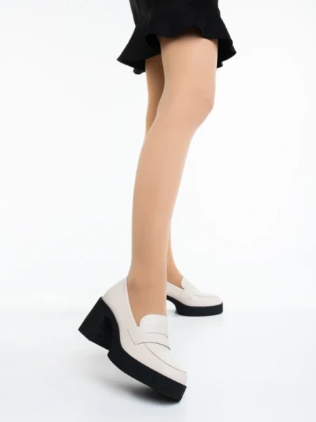 Mevara bézs és fekete női félcipő ökológiai bőrből