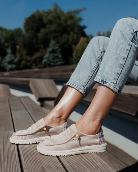 Midona bézs női alkalmi cipő textil anyagból