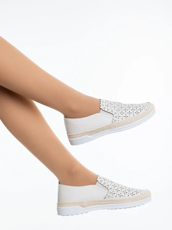 Emena bézs női félcipő ökológiai bőrből